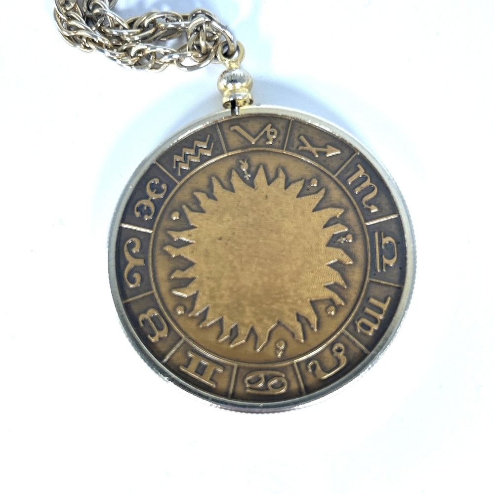 VTG Sign of The Zodiac Cancer Brass Medallion Coin Circle Pendant 24" Necklace - Picture 3 of 7
